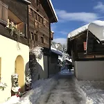 Les Mazots De La Source & Hotel 4*