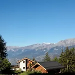 Les Mazots De La Source & מלון