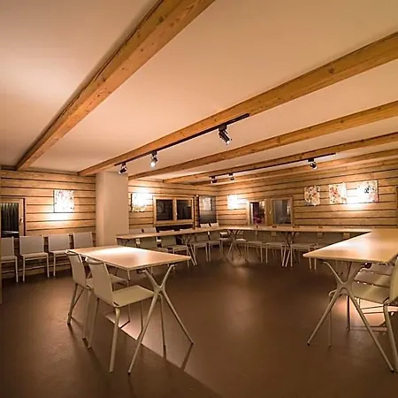 Les Mazots De La Source & Hotell 4*