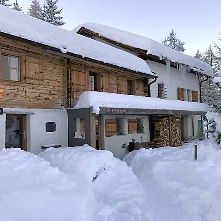 Les Mazots De La Source & Hotell Vercorin