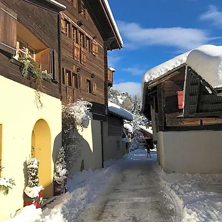Les Mazots De La Source & Отель 4*