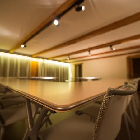 Les Mazots De La Source & מלון