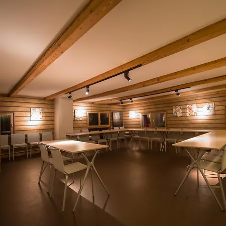 Les Mazots De La Source & מלון 4*