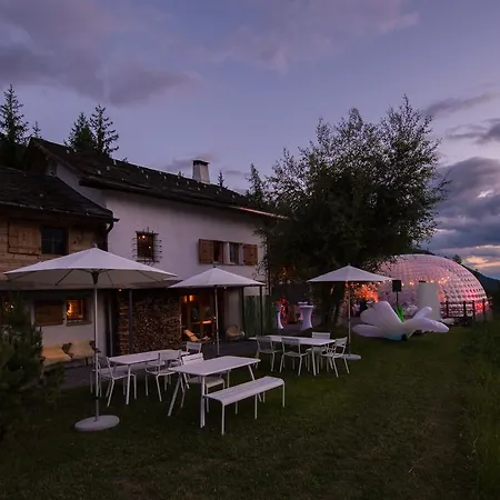 Les Mazots De La Source & 4*