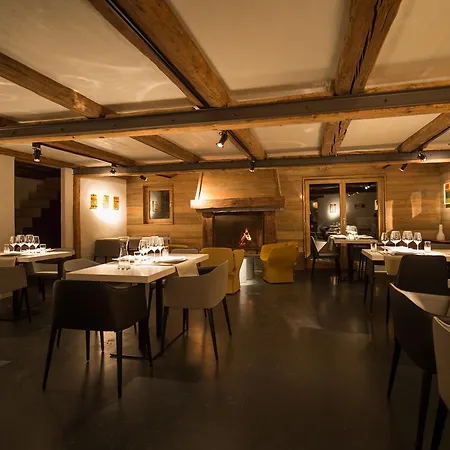 Les Mazots De La Source &