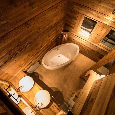 Les Mazots De La Source & מלון ורקורין