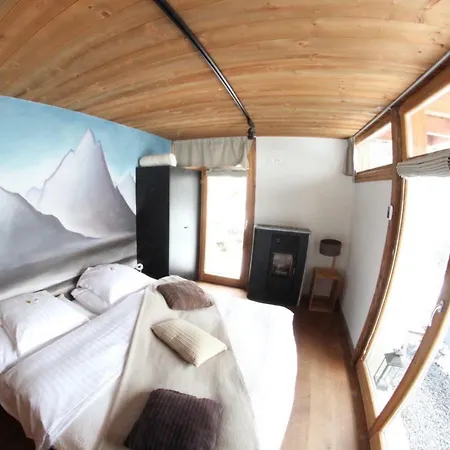 Les Mazots De La Source & Hotel Vercorin