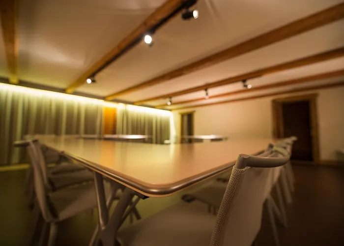 Les Mazots De La Source & מלון