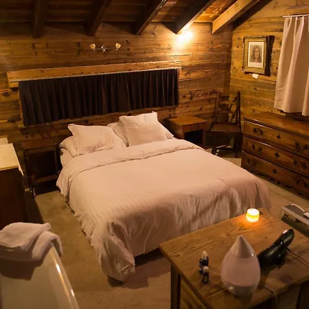 Hotel Les Mazots De La Source &