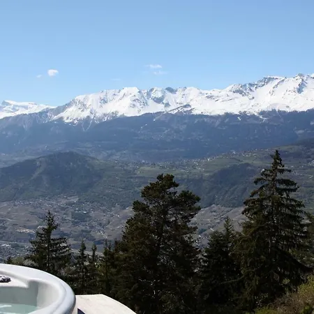 Les Mazots De La Source & Hotel Vercorin