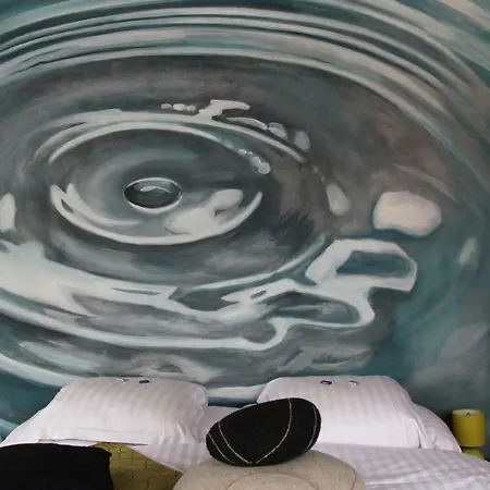 Les Mazots De La Source &