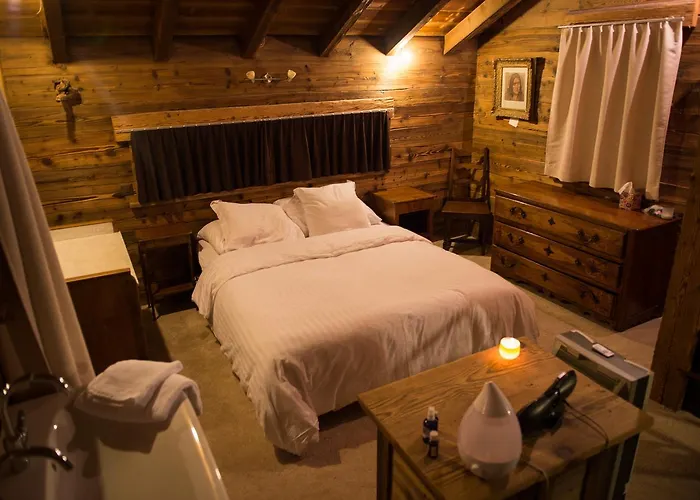 Hotel Les Mazots De La Source &